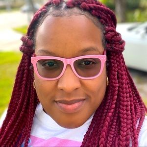 Meet your Posher, Lacretia